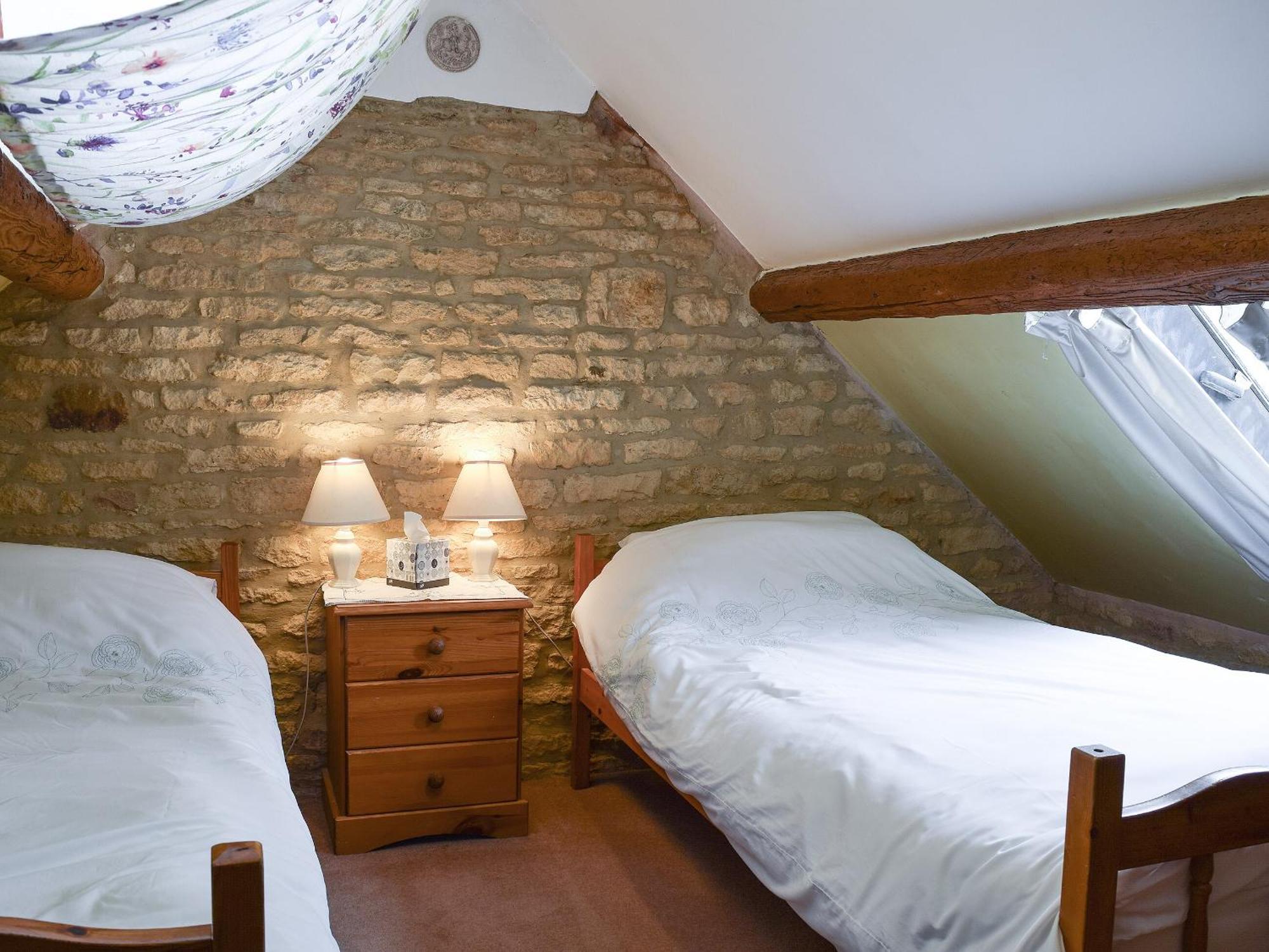 Picket Piece Cottage Chadlington Dış mekan fotoğraf